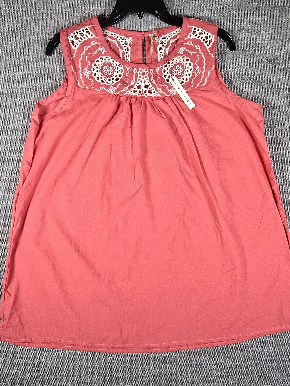 Nine 1 Eight Sleeveless Coral Crochet Yoke Women's Top